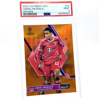 Jamal Musiala 2022-23 Topps Finest UCC - ORANGE 23/25 #82 PSA 9 Bayern Munchen